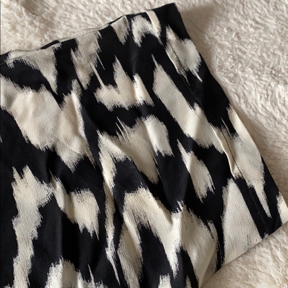 Lilu 100% Silk Blouse (Small) - Picture 3 of 6